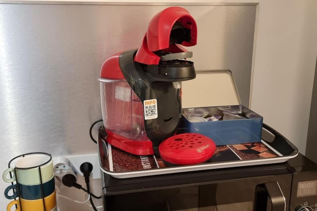 Belle Maison Climatisee Renovee Pac-Man Entre Collegues, Amis, Famille - Barbecue - Netflix - Prime - Baby Foot 50Cts Saint-Seurin-sur-l'Isle Exterior foto